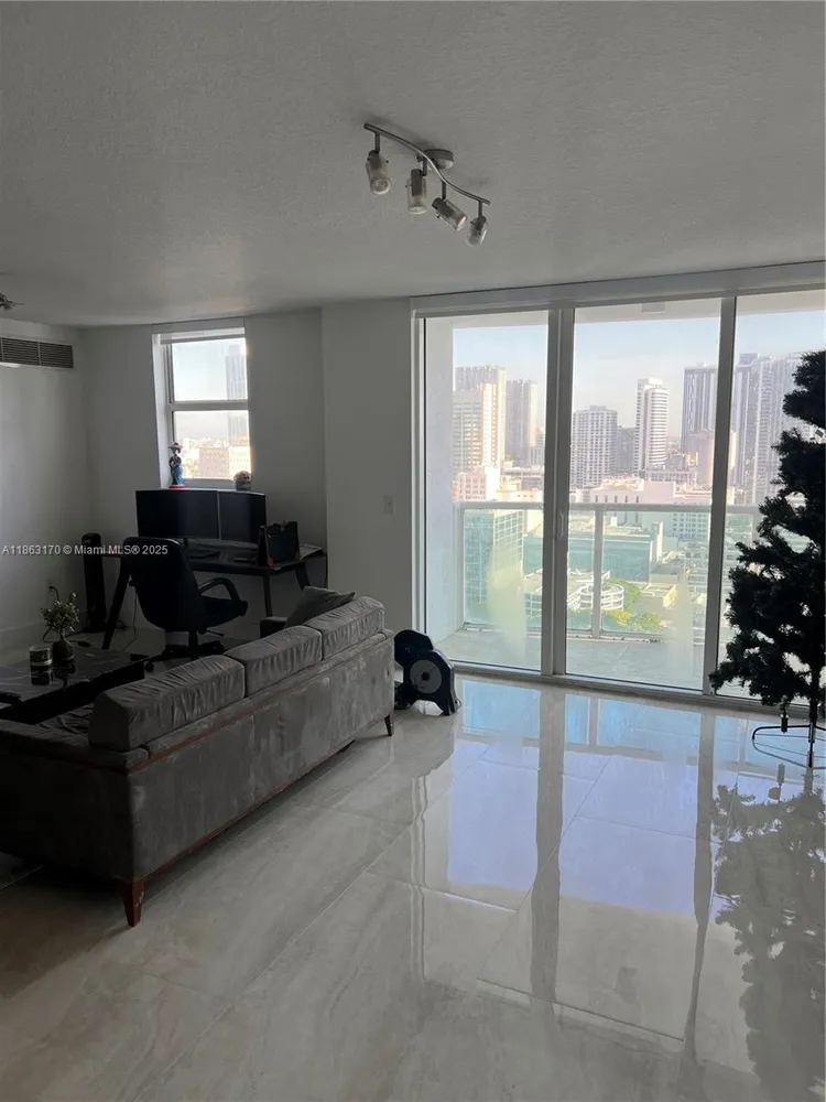 Brickell on the River North #2801 image #6