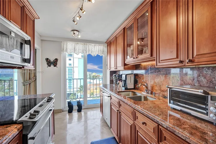 Crystal Tower #810 image #18