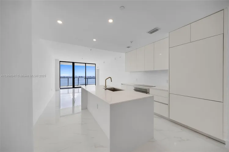 Aria Reserve South Tower #3204 image #11