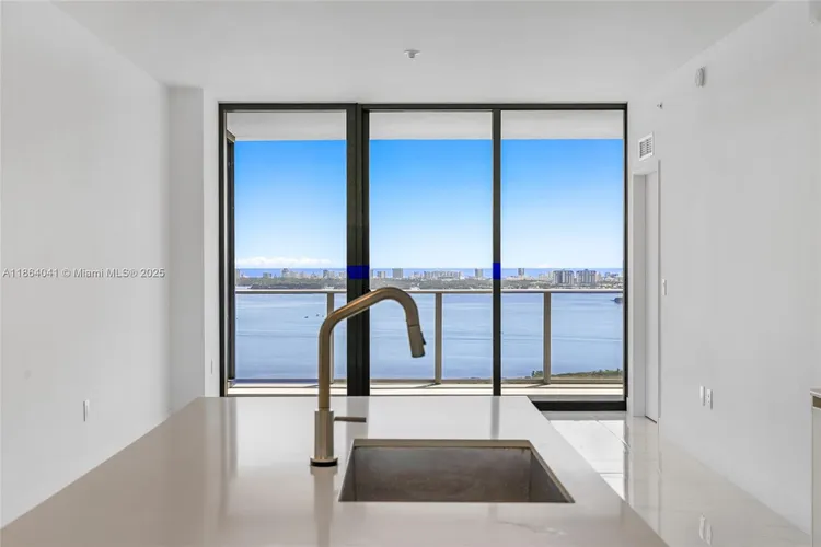 Aria Reserve South Tower #3204 image #16