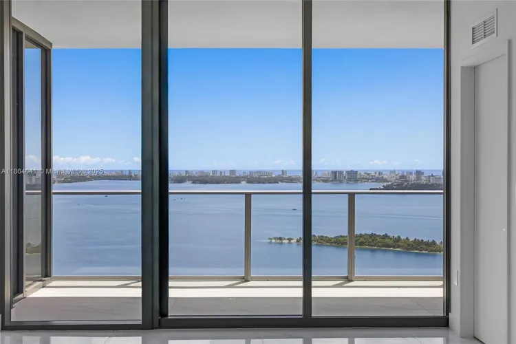 Aria Reserve South Tower #3204 image #19