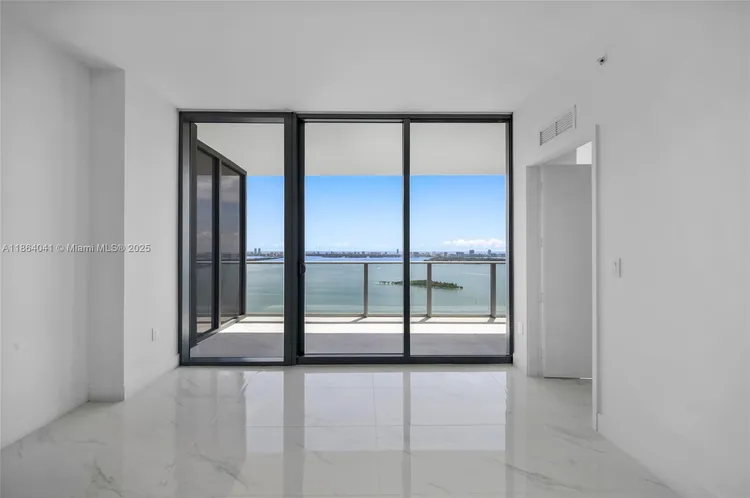 Aria Reserve South Tower #3204 image #34