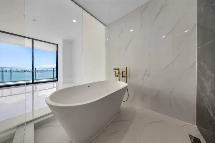 Aria Reserve South Tower #3204 image #41