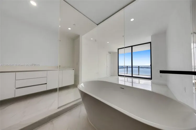 Aria Reserve South Tower #3204 image #42