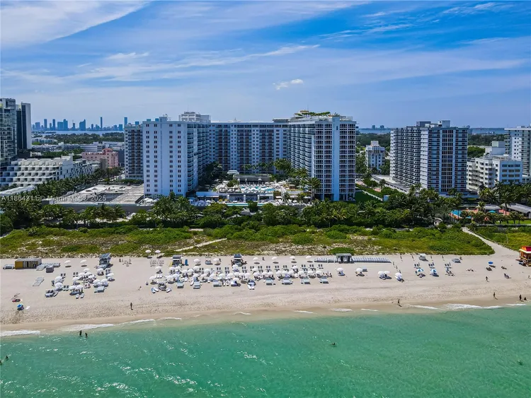 Roney Palace #542 image #38