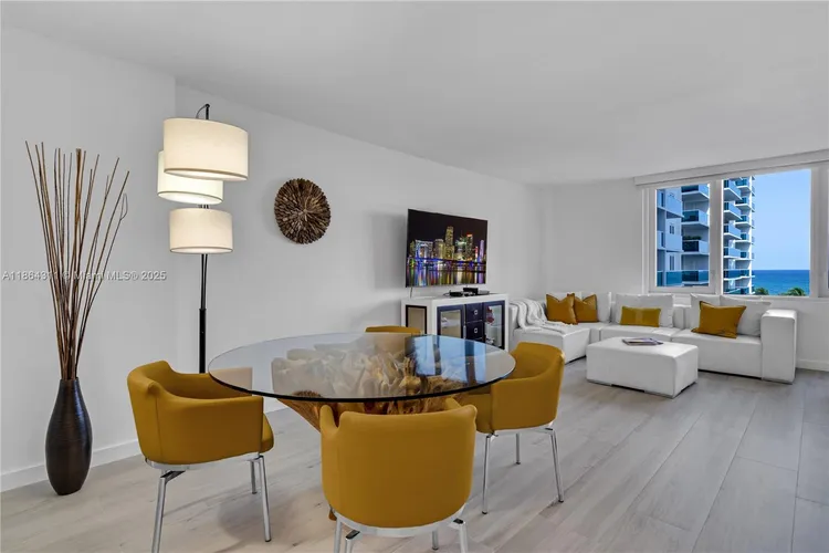 Roney Palace #542 image #6