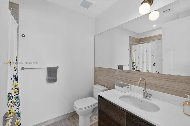 Merrick Manor #LPH910 image #18