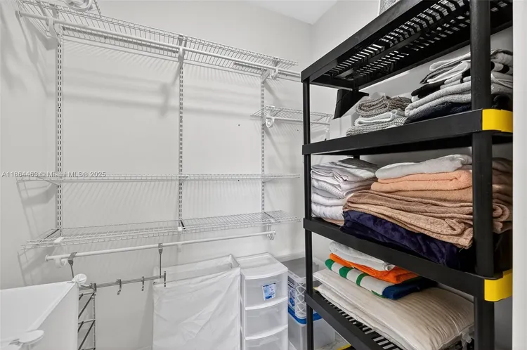 Merrick Manor #LPH910 image #23