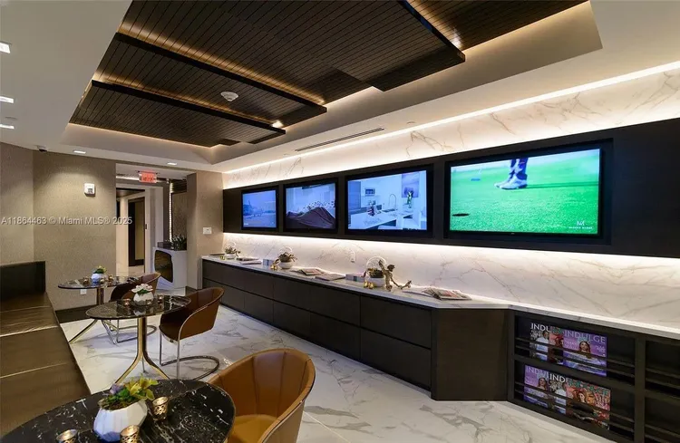 Merrick Manor #LPH910 image #40