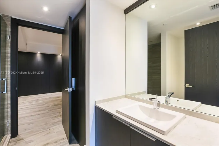 1010 Brickell #3905 image #15