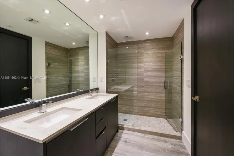 1010 Brickell #3905 image #16