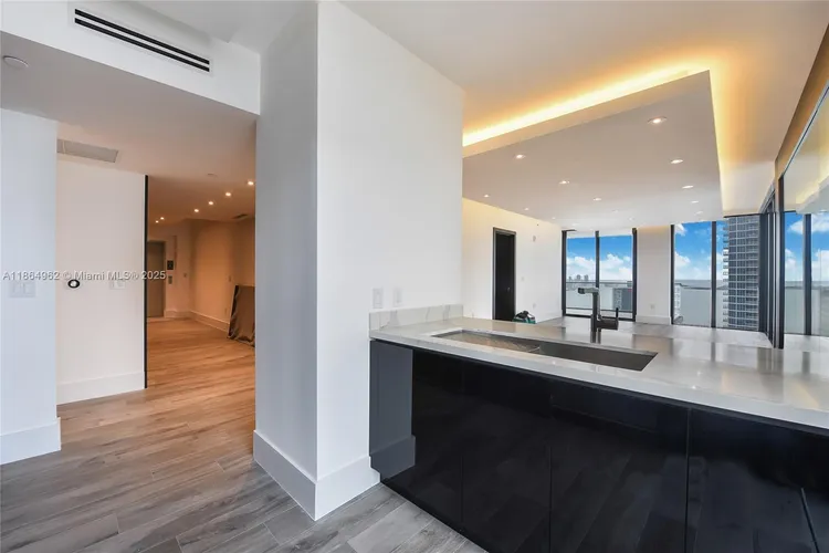 1010 Brickell #3905 image #7