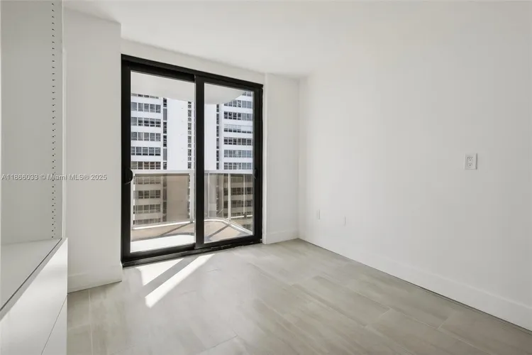 Nine Island Avenue #1209 image #17