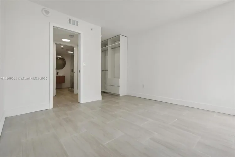 Nine Island Avenue #1209 image #22