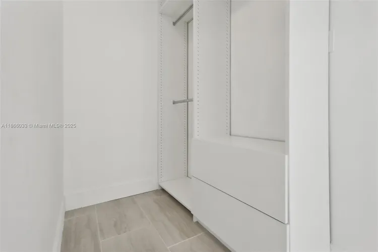 Nine Island Avenue #1209 image #23