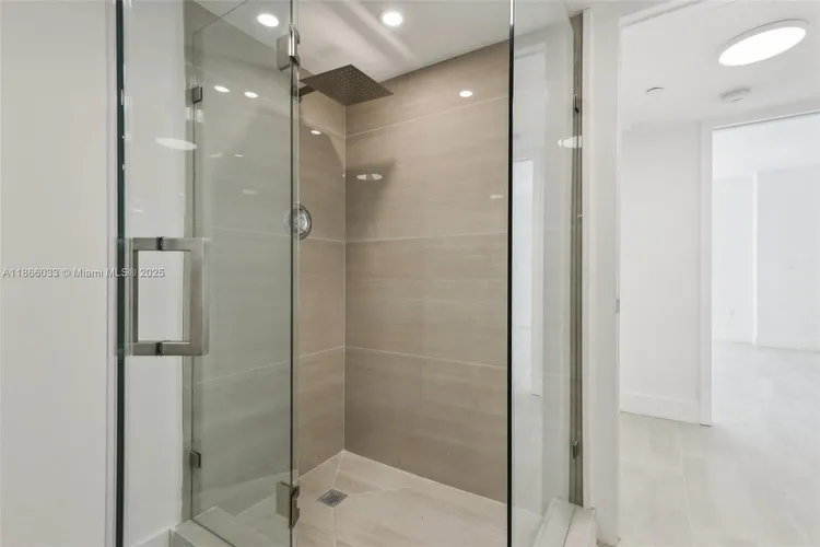 Nine Island Avenue #1209 image #27