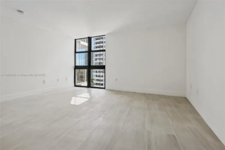 Nine Island Avenue #1209 image #34
