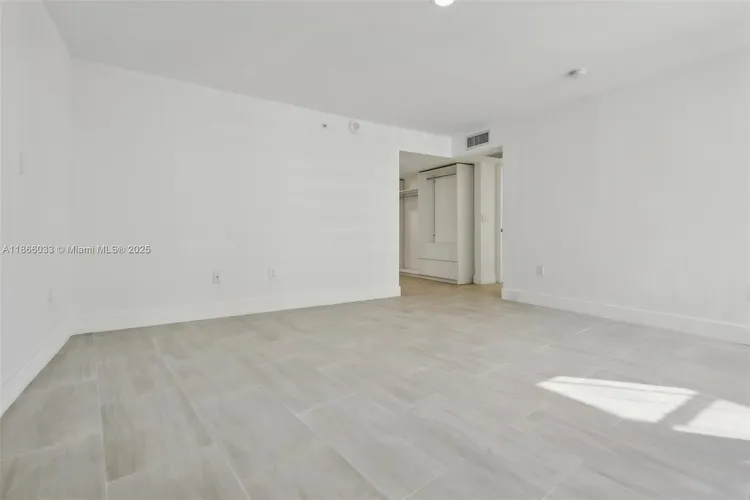 Nine Island Avenue #1209 image #36