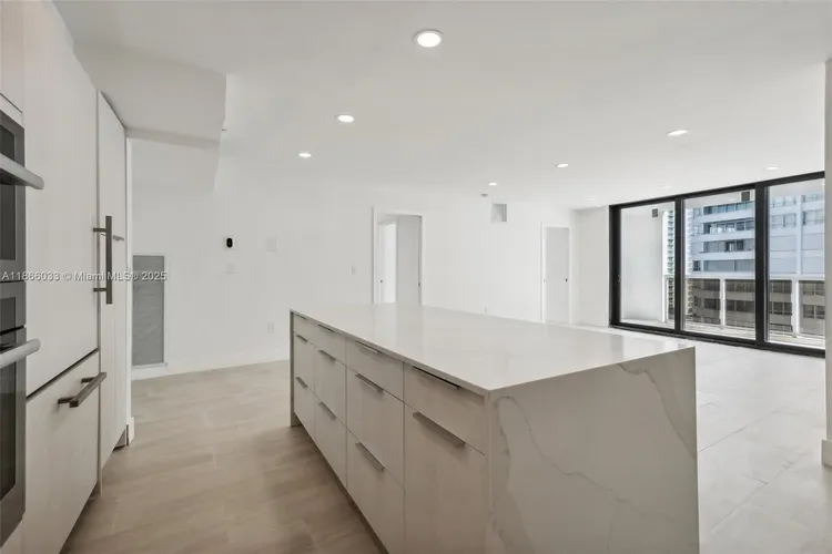 Nine Island Avenue #1209 image #7