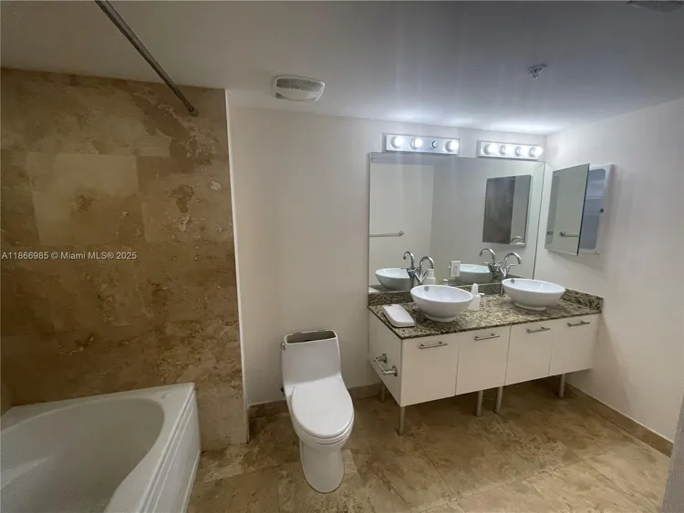 Brickell on the River South #1404 image #10