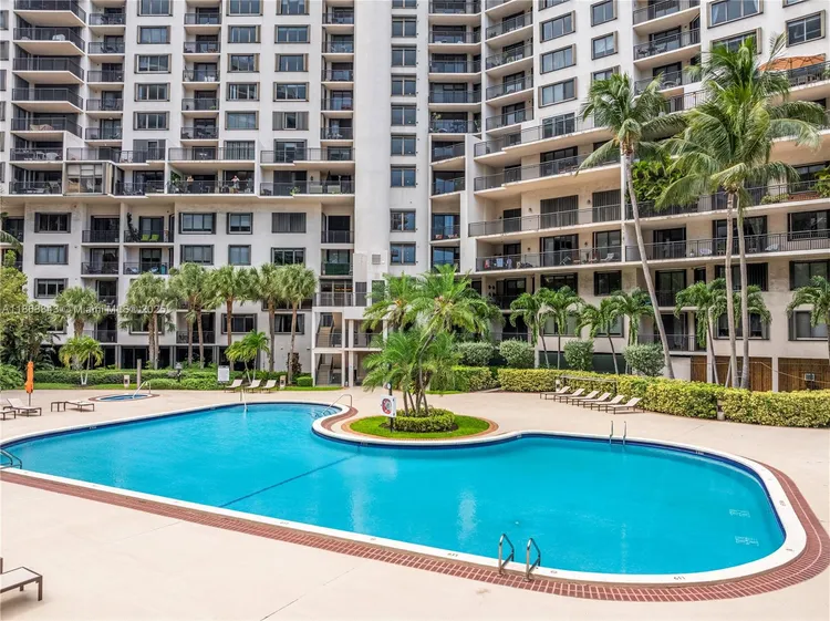 Brickell Key II #1809 image #29