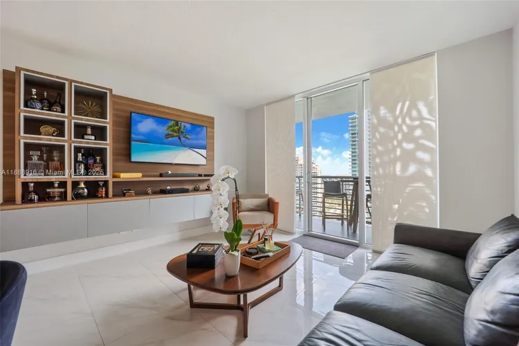 One Miami #2515 image #11