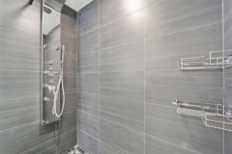 One Miami #2515 image #13