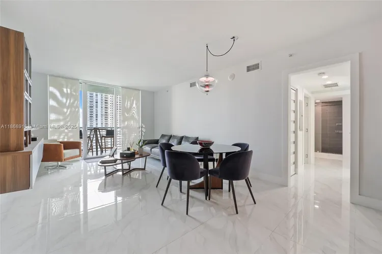 One Miami #2515 image #7