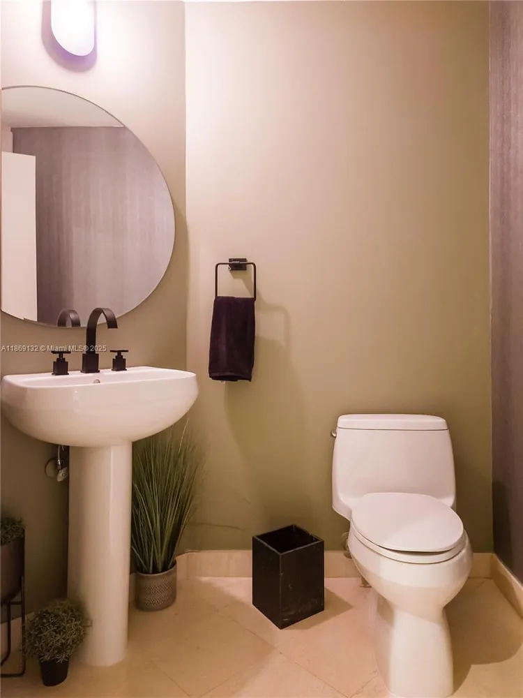 Avenue 1060 Brickell #1517 image #25