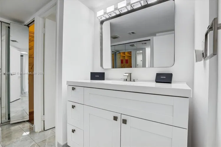 Coronado #1639 image #12