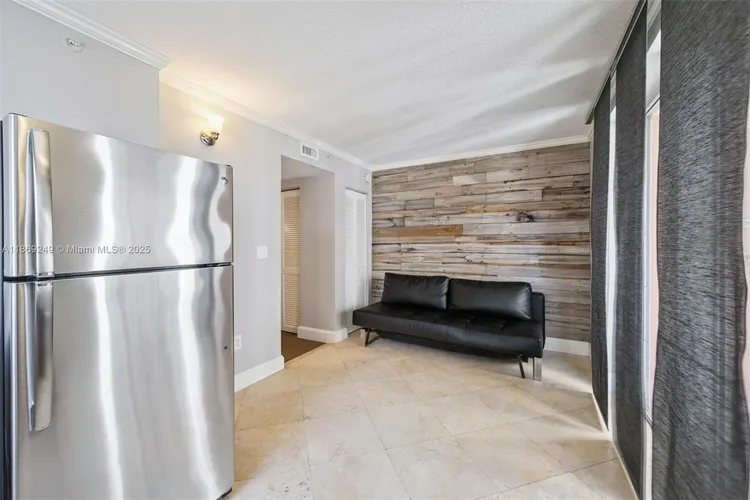 The Mutiny #917 image #18