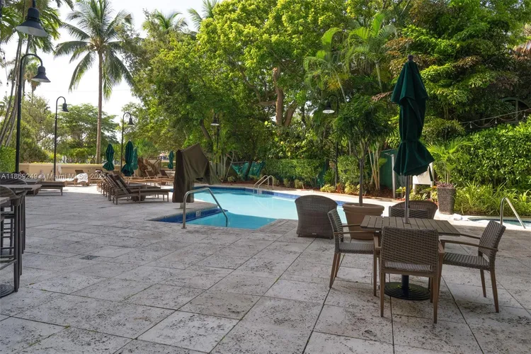 The Mutiny #917 image #27