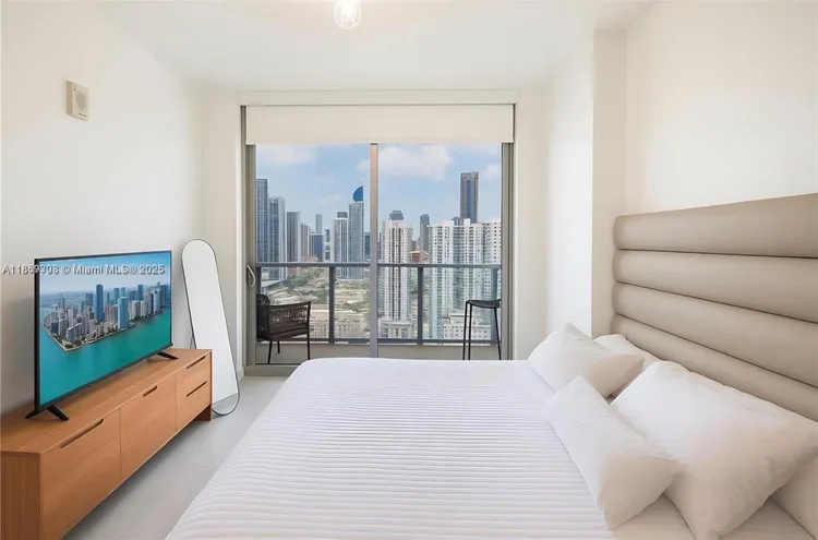 Canvas #3008 image #6