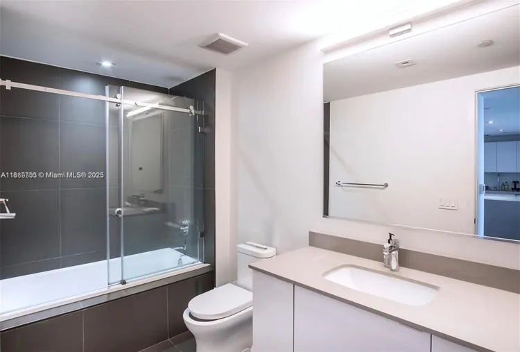 Canvas #3008 image #8