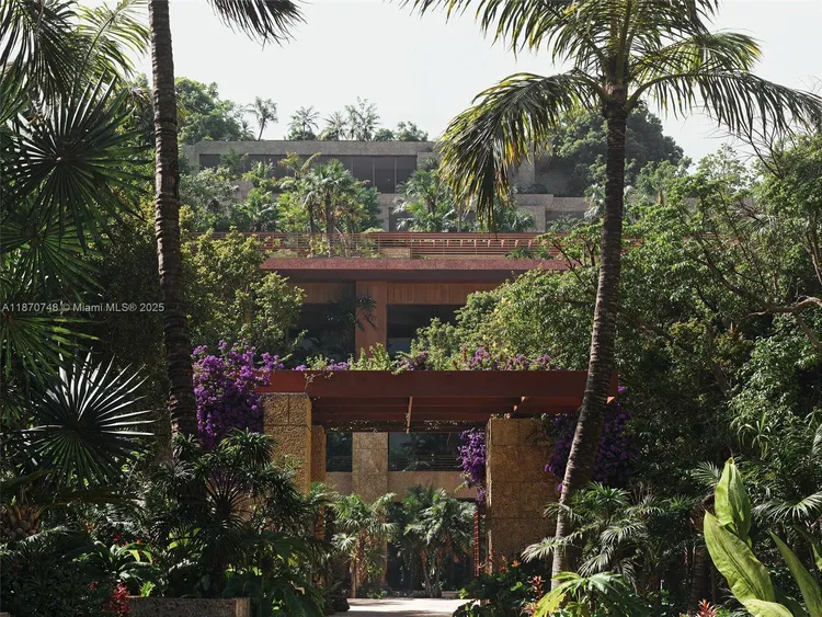 Ziggurat Coconut Grove #209 image #13