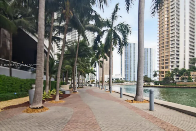 Icon Brickell II #2207 image #41