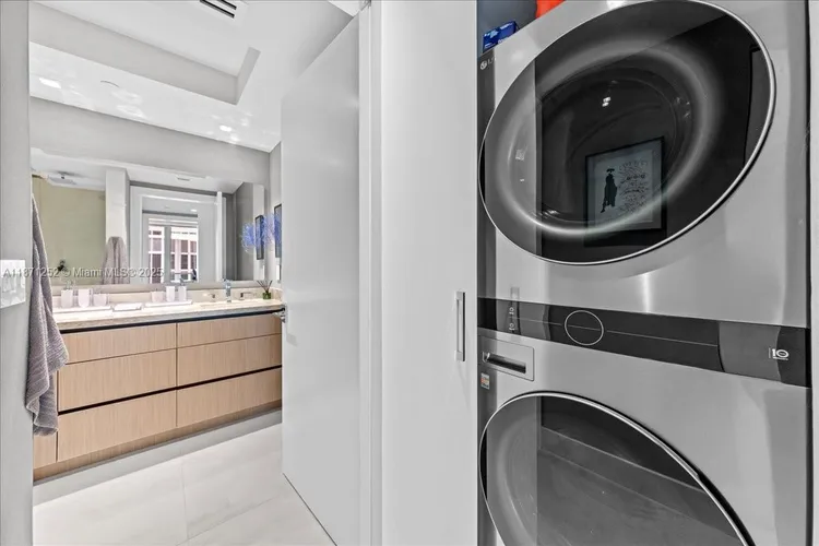 Jade Brickell #1406 image #24