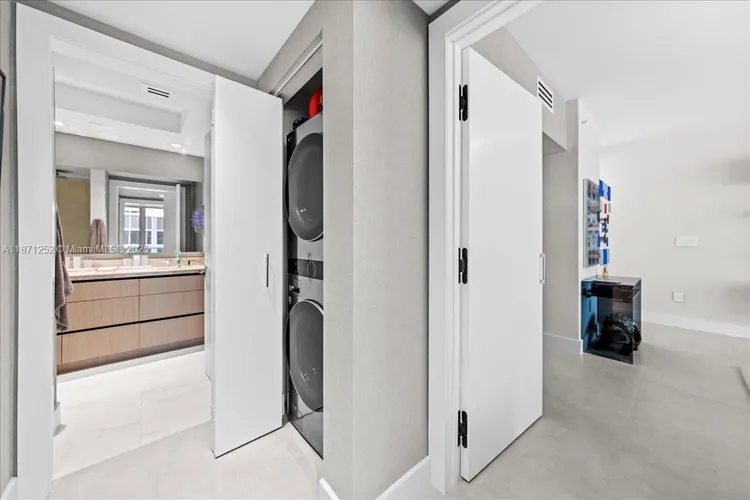 Jade Brickell #1406 image #25