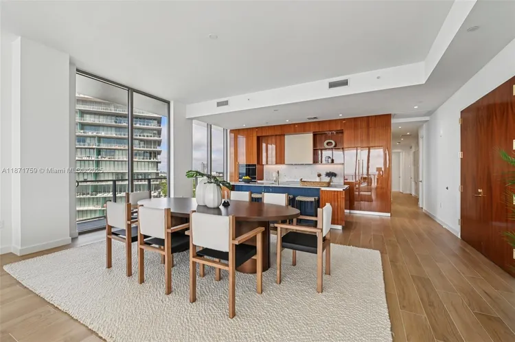 Mr. C Residences Bayshore Tower #1601 image #17