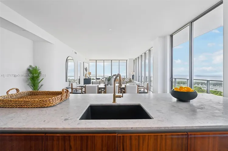 Mr. C Residences Bayshore Tower #1601 image #26