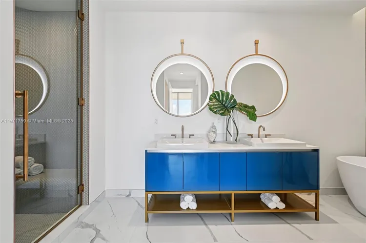 Mr. C Residences Bayshore Tower #1601 image #34