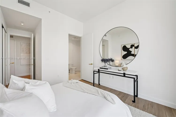 Mr. C Residences Bayshore Tower #1601 image #38