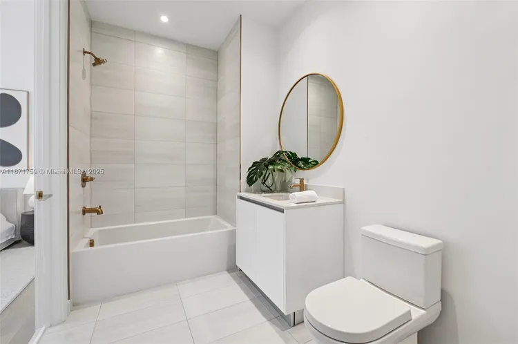 Mr. C Residences Bayshore Tower #1601 image #39