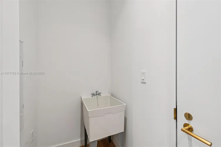 Mr. C Residences Bayshore Tower #1601 image #47