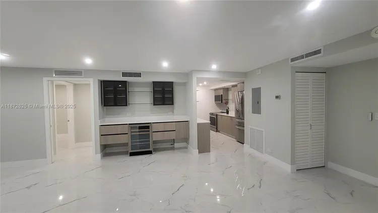 Maison Grande #1535 image #14