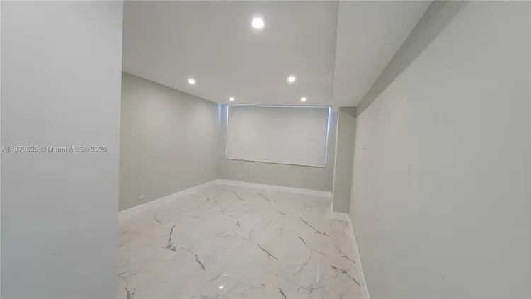 Maison Grande #1535 image #18