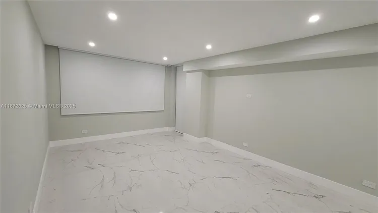 Maison Grande #1535 image #19