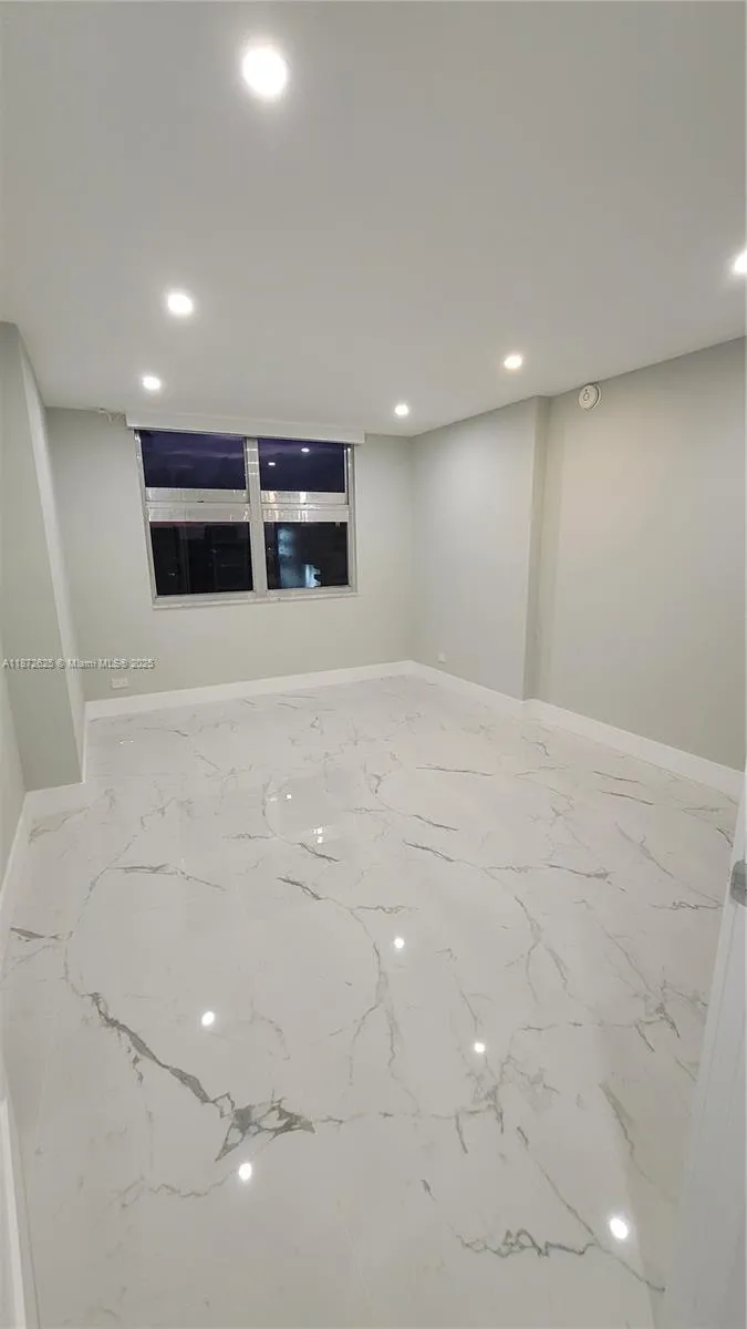 Maison Grande #1535 image #24