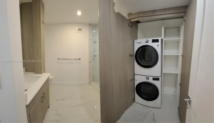 Maison Grande #1535 image #29