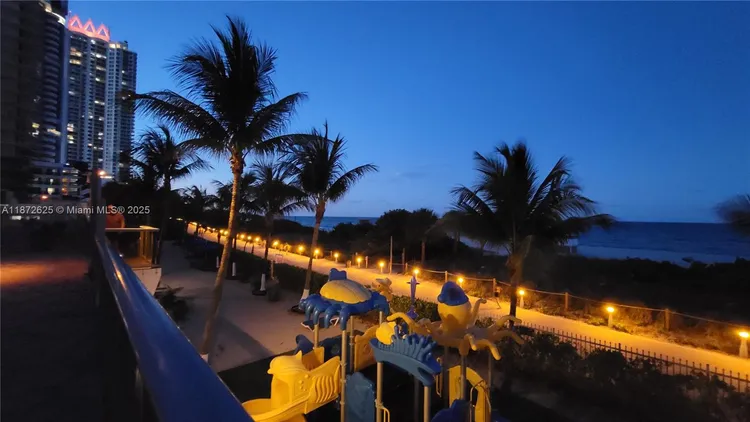 Maison Grande #1535 image #60